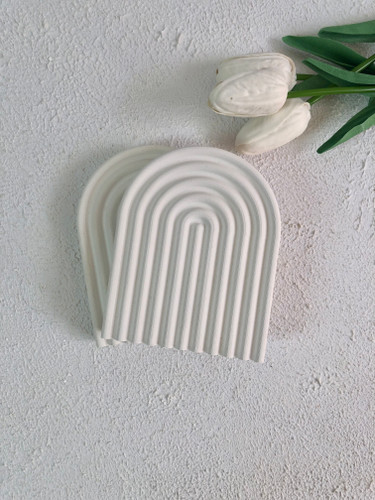 شیپ دکوراتیو رنگینکمون با طراحی تپل برای عکس تبلیغاتی