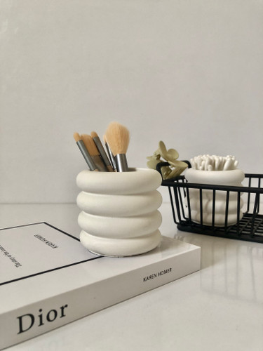 شات رینگی بتنی سایز ۷×۵ مناسب شمع، براش، پد آرایشی و گوشپاککن – اکسسوری دکوراتیو برای عکاسی و چیدمان مینیمال