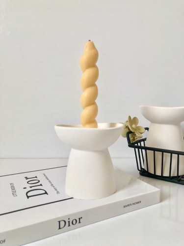 اکسسوری رومیزی جا شمعی مینیمال