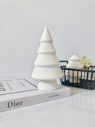 کاج بزرگ دکوراتیو بتنی مناسب دکور منزل