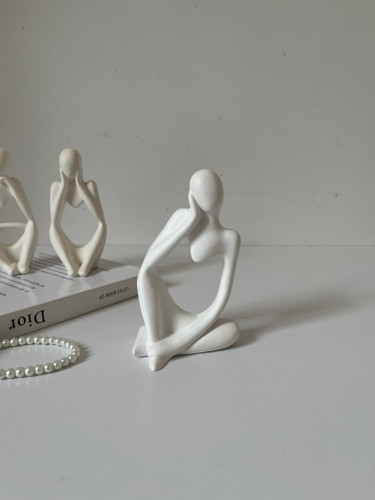 مجسمه بتنی متفکر کد ۱