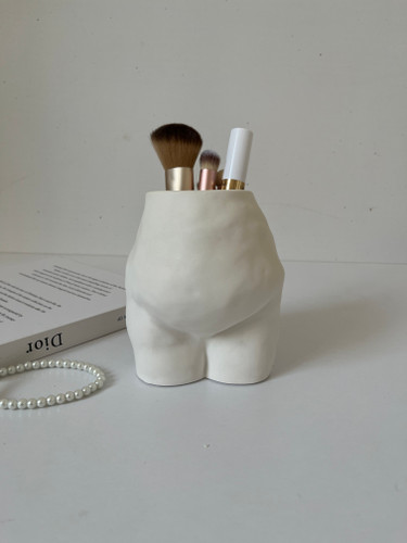 جابراشی بتنی جنیفر تپل