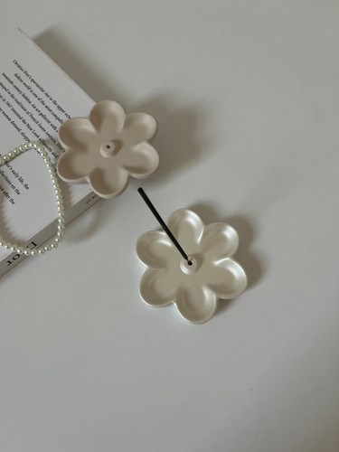 جاعودی گل بتنی