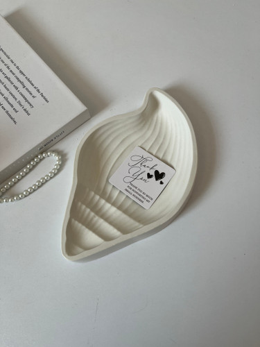 ظرف صدف شیاردار بتنی ۲۱×۱۳ سانت