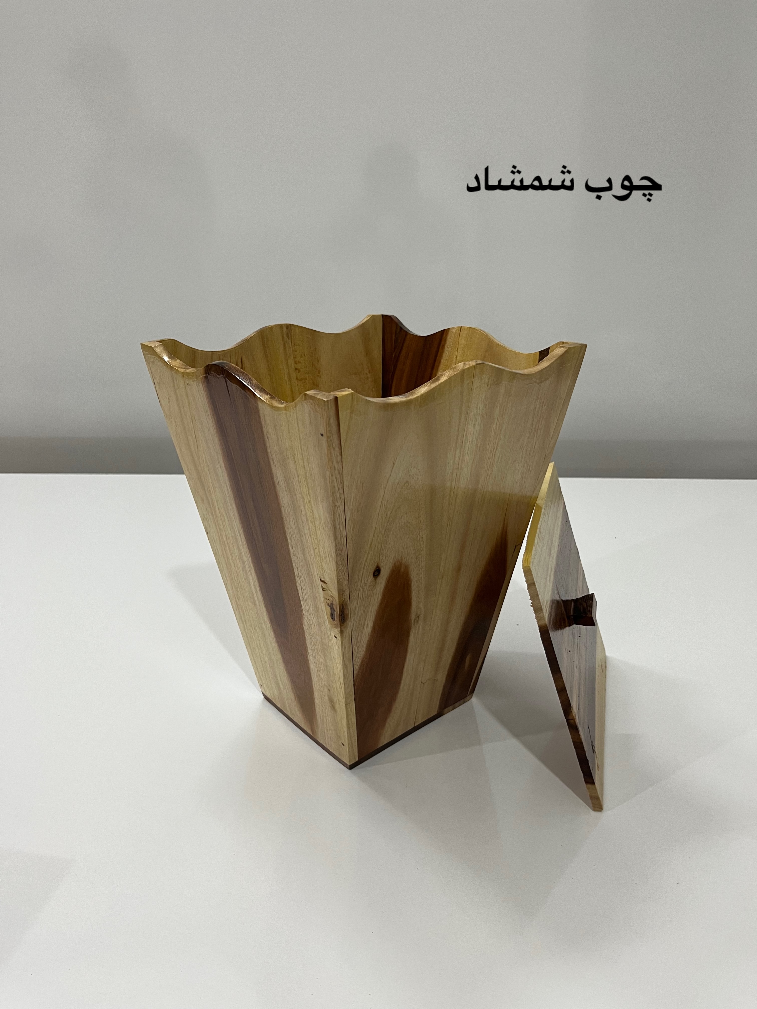 سطل زباله ارتفاع ۳۰ طول ۲۴ عرض ۲۲